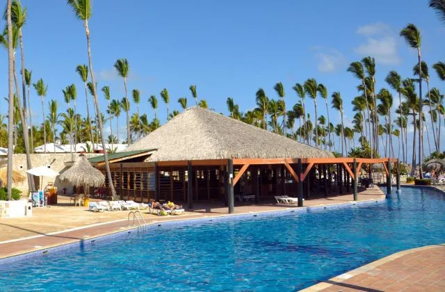 Sirenis Punta Cana Resort pool